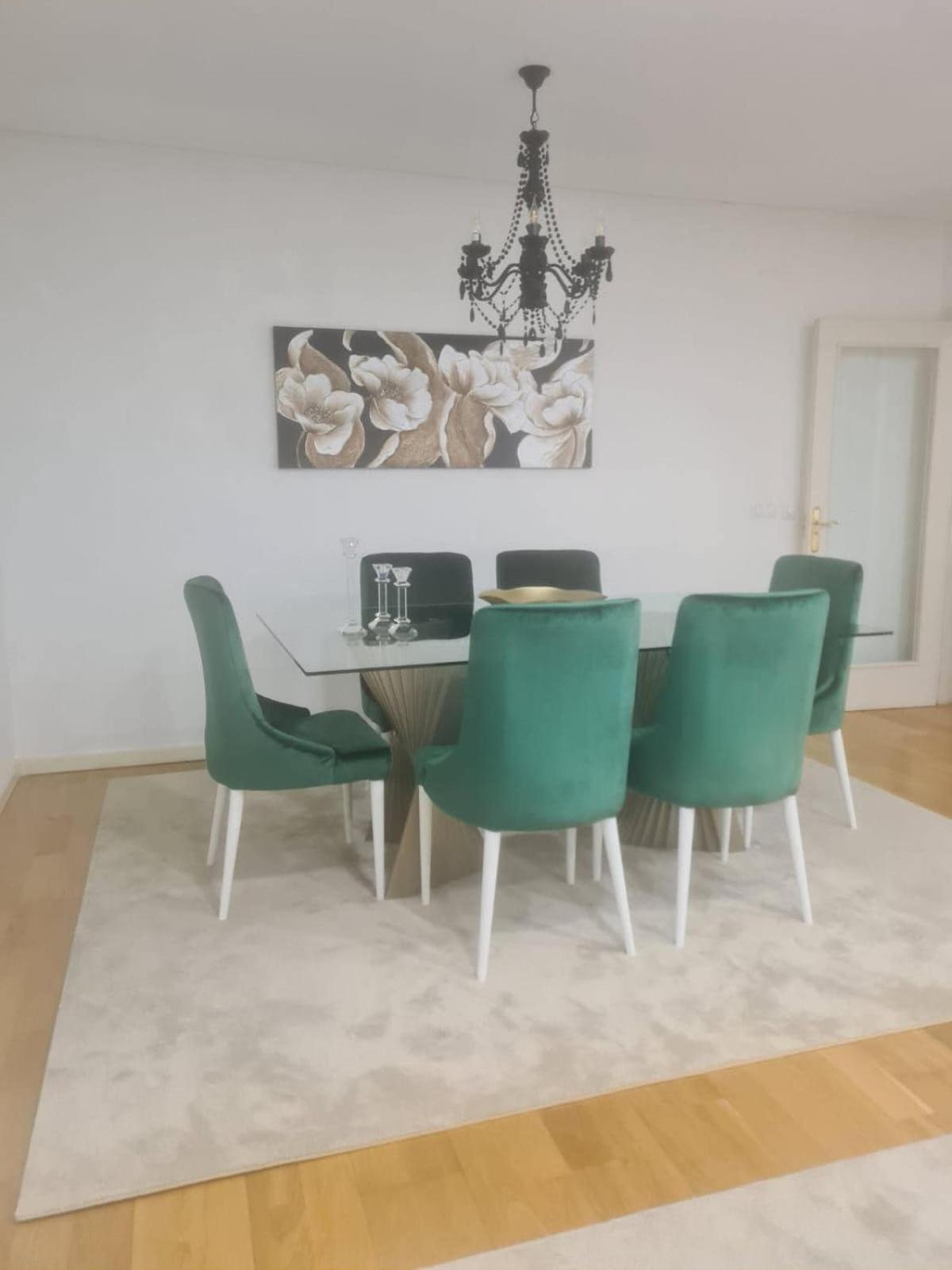 Luxury - * Lisbon